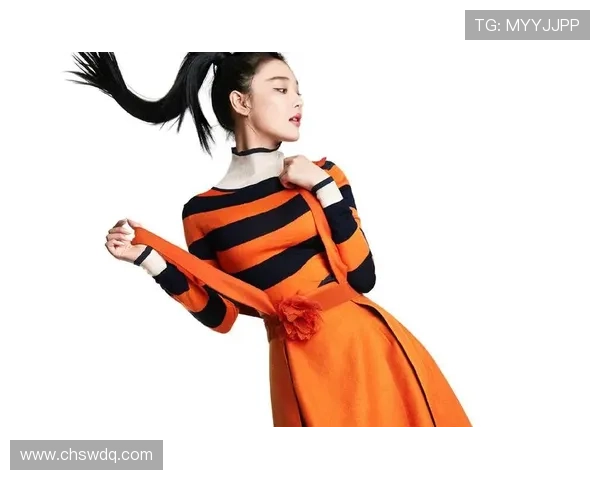 足球明星时尚吊牌引领潮流风尚展现个性魅力与运动精神结合